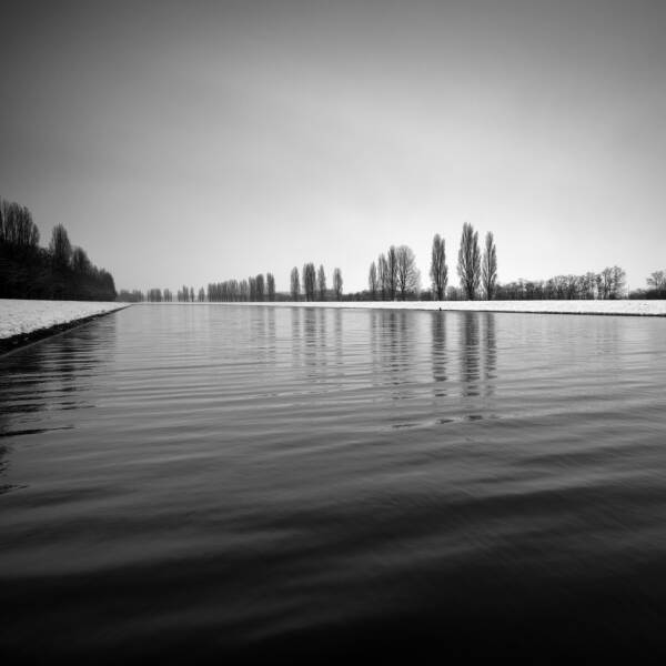 Dark water by Gérard Verbecelte in Photography Digital
