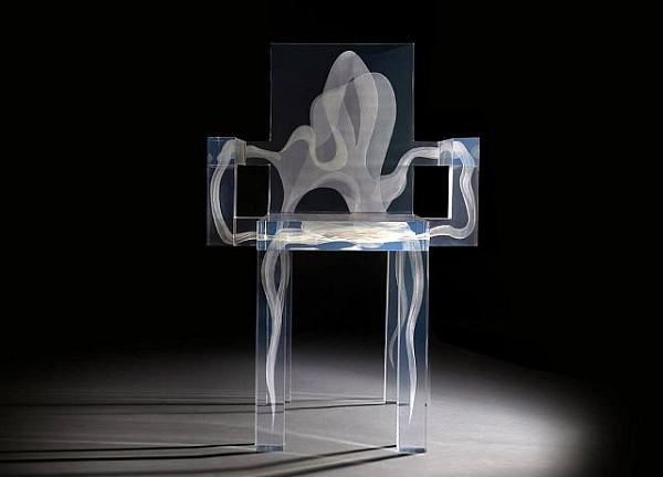 预览缩略图的艺术品女王椅子鬼收集,2008。礼貌的漂移